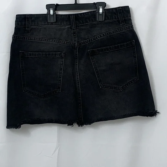 Women’s We The Free Black Denim Zipper Front Skirt Size 28 EUC - Picture 5 of 7